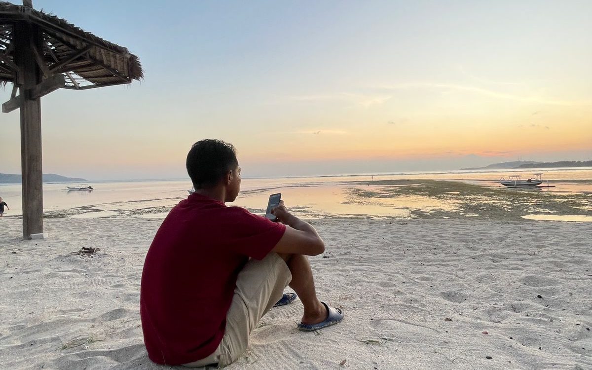 Pantai-Seger-Pantai-Indah-di-Lombok