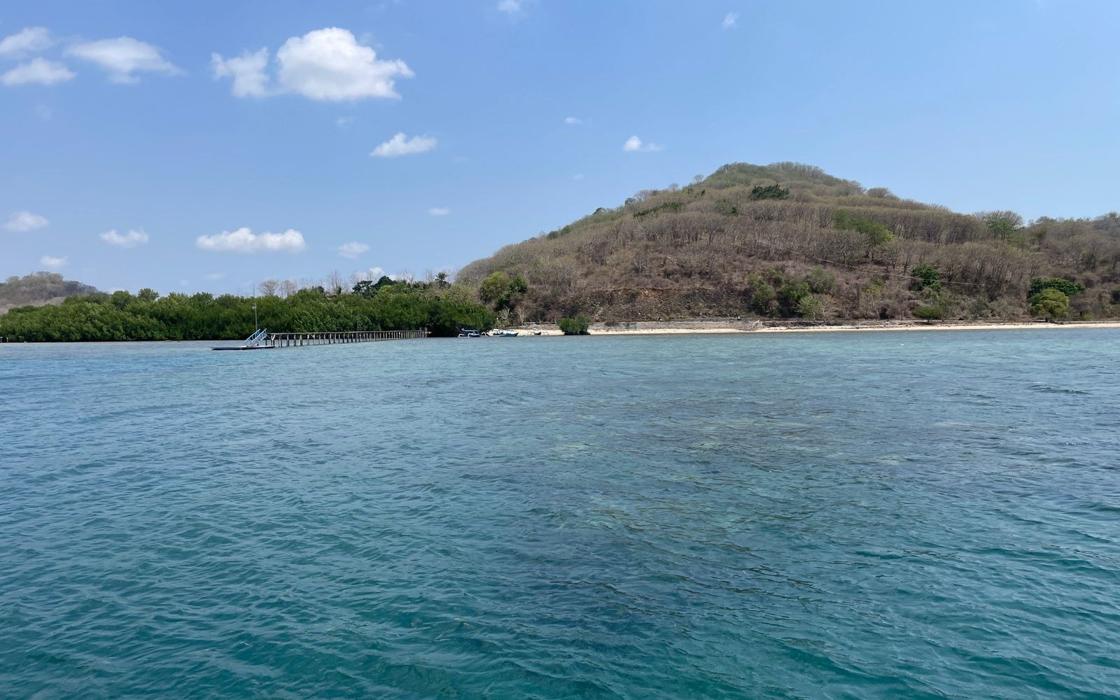 Pantai Tunak - Pantai indah di Lombok